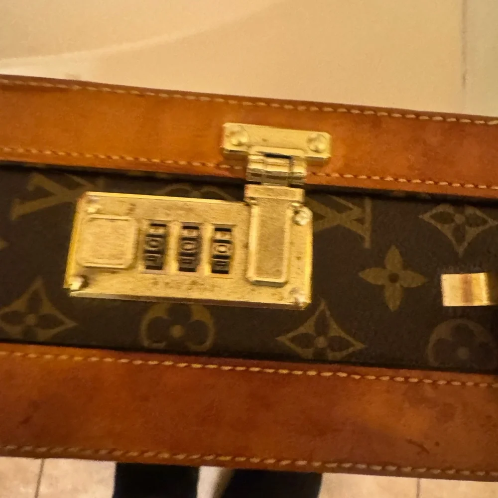 Louis Vuitton Brown and Tan Monogram Briefcase